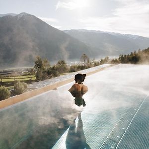 Aster Boutique Hotel & Chalets